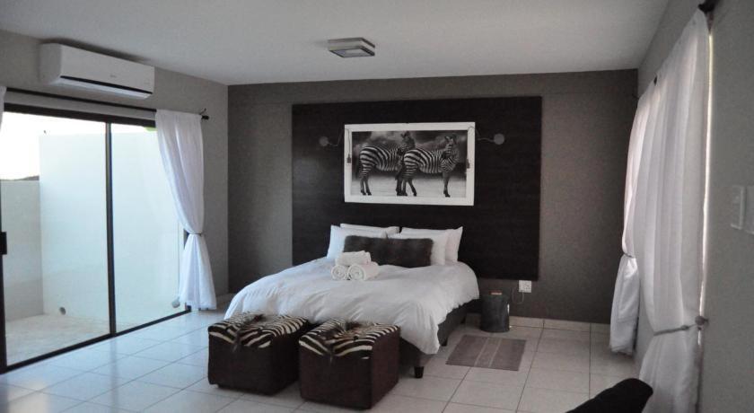 Die Windpomp Guesthouse Gobabis ภายนอก รูปภาพ