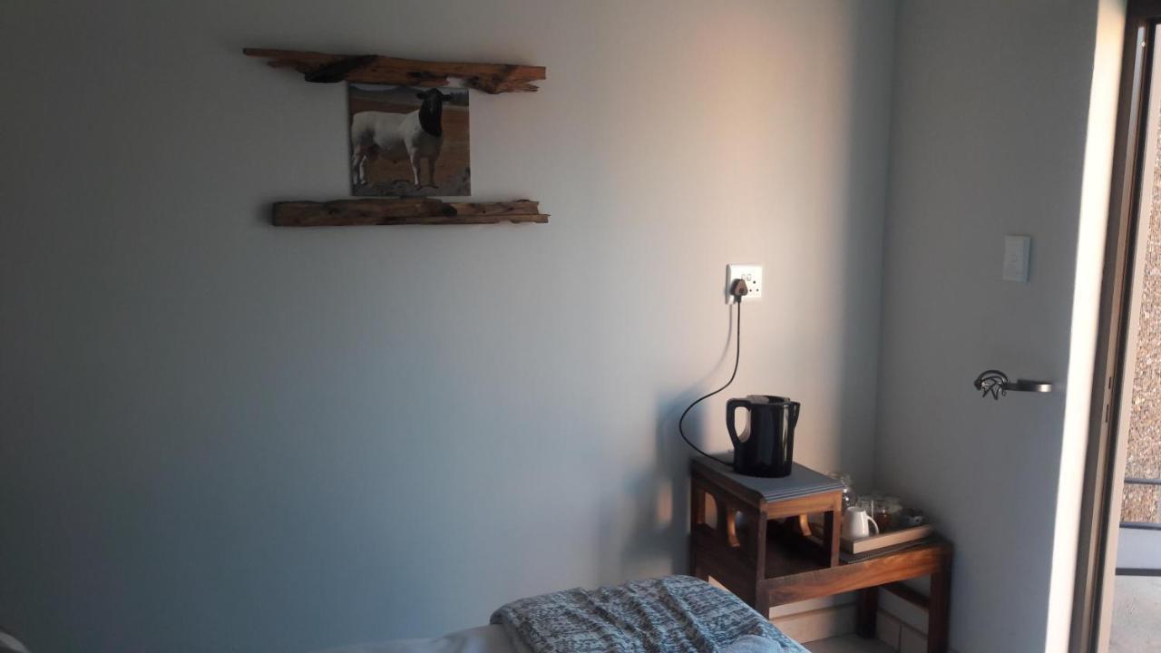 Die Windpomp Guesthouse Gobabis ภายนอก รูปภาพ