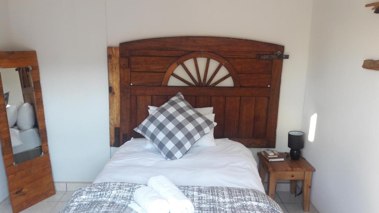 Die Windpomp Guesthouse Gobabis ภายนอก รูปภาพ
