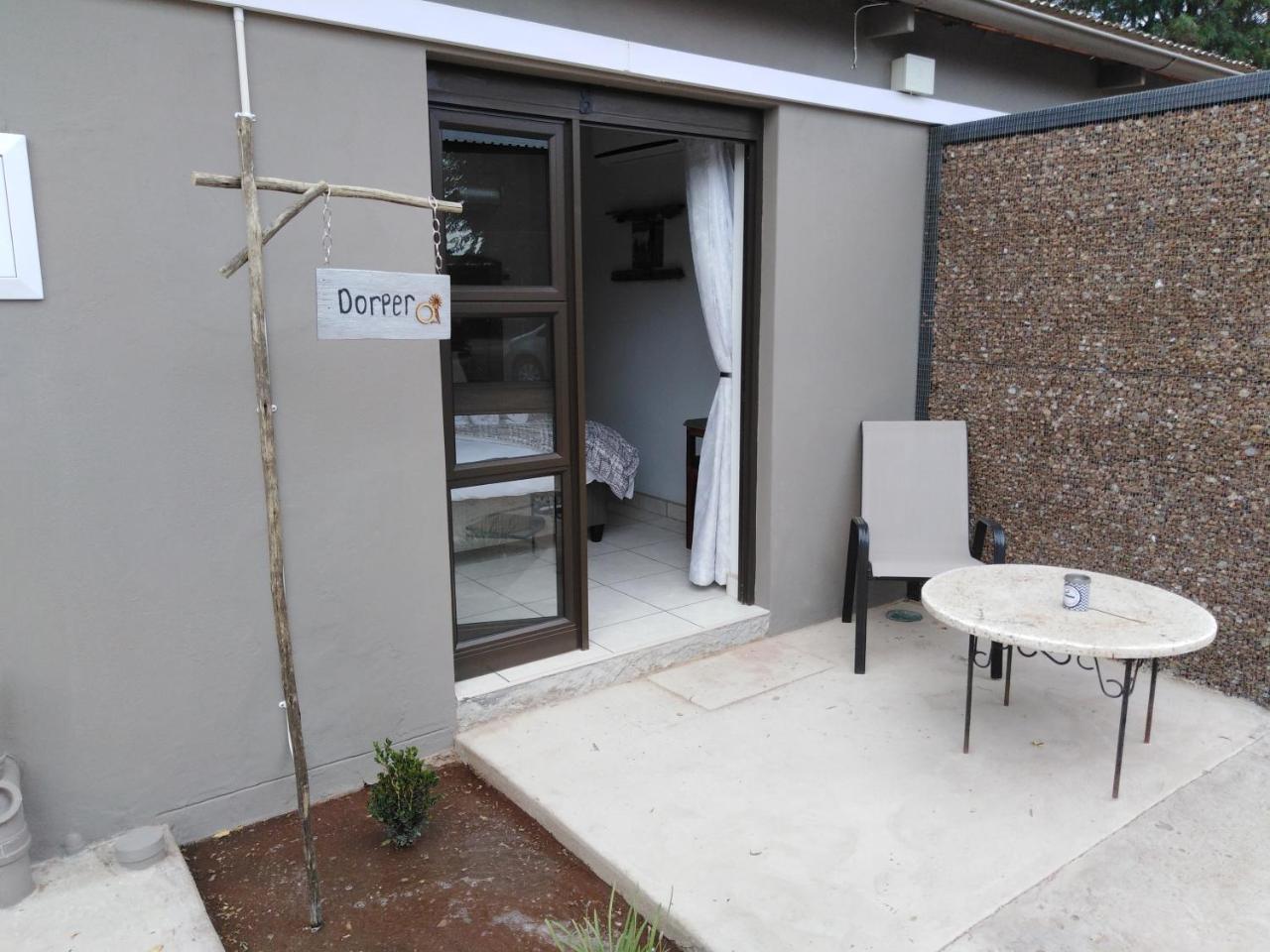 Die Windpomp Guesthouse Gobabis ภายนอก รูปภาพ