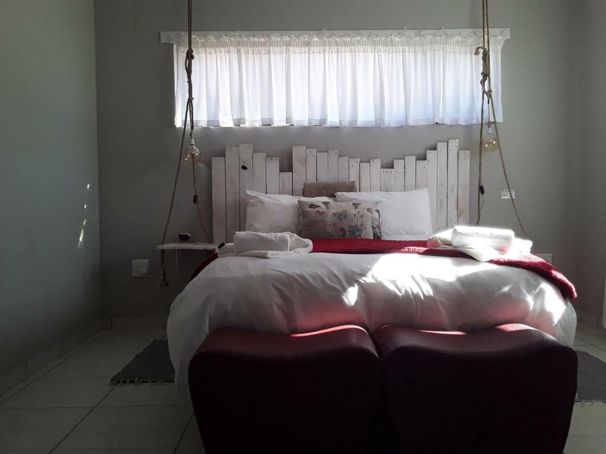 Die Windpomp Guesthouse Gobabis ภายนอก รูปภาพ